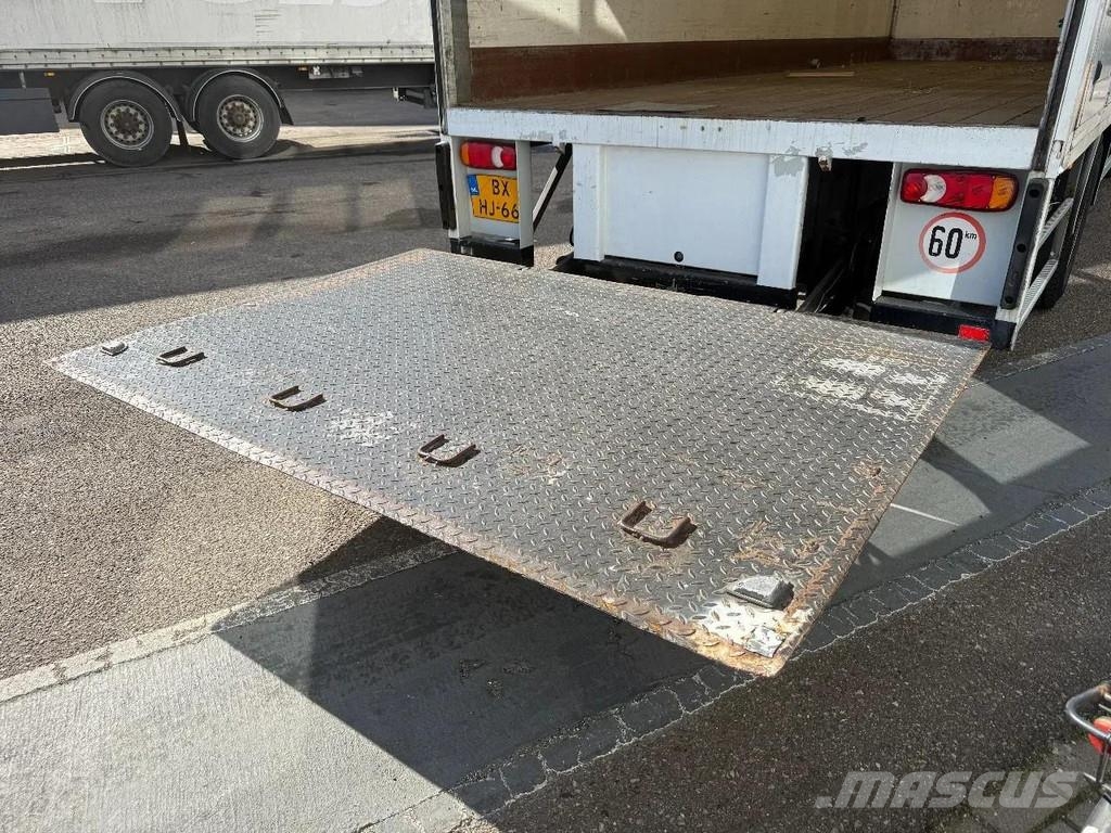 Volvo FE 250 4X2 GESLOTEN BAK + KLEP Camiones con caja de remolque