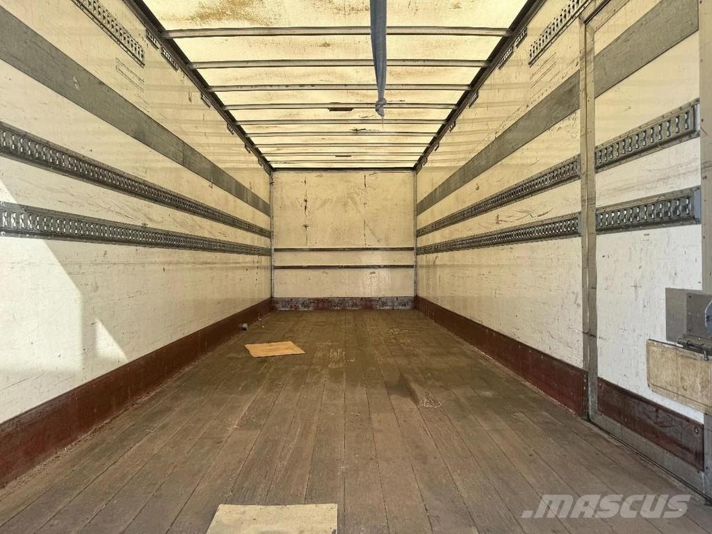 Volvo FE 250 4X2 GESLOTEN BAK + KLEP Camiones con caja de remolque