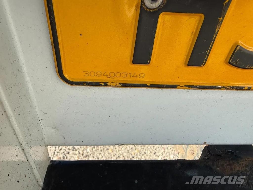Volvo FE 250 4X2 GESLOTEN BAK + KLEP Camiones con caja de remolque