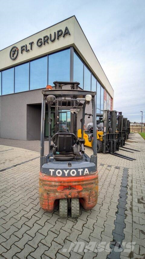 Toyota 8FBE20T Електрически вилични кари-повдигачи