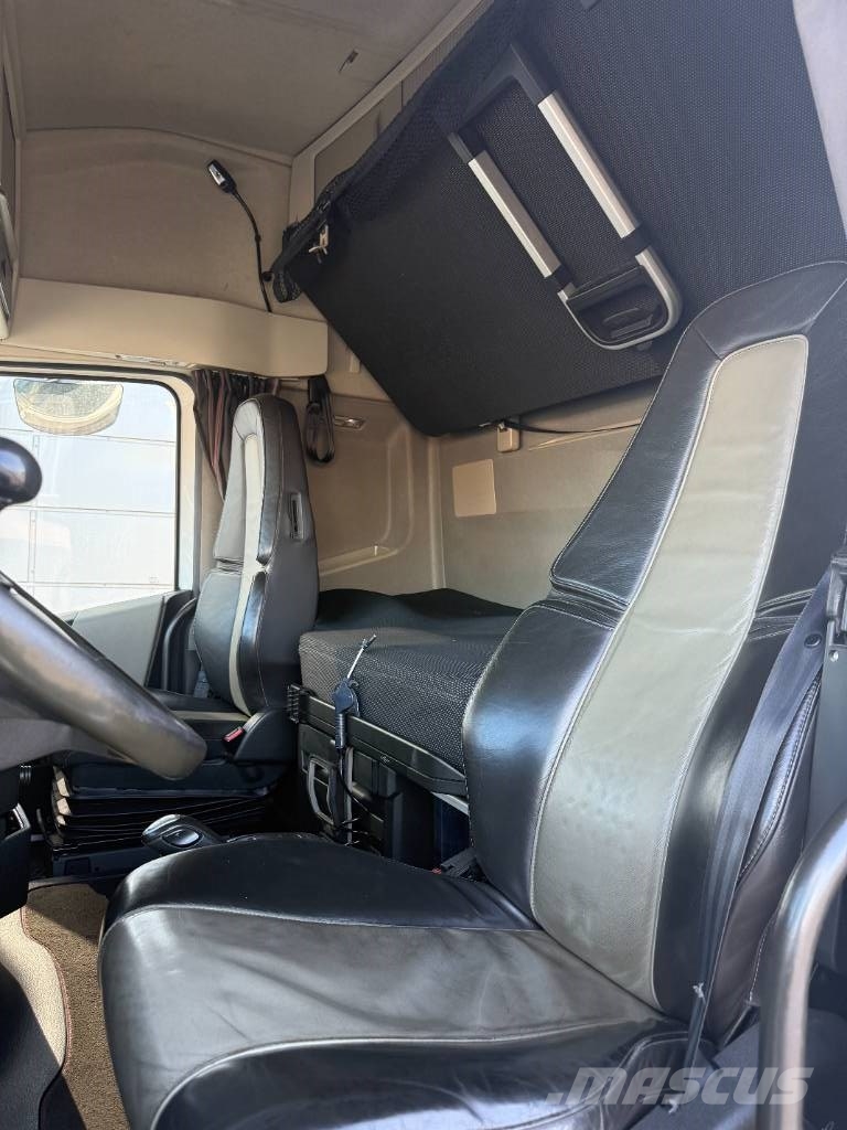 Volvo FH 540 6X2 Tovornjaki zabojniki