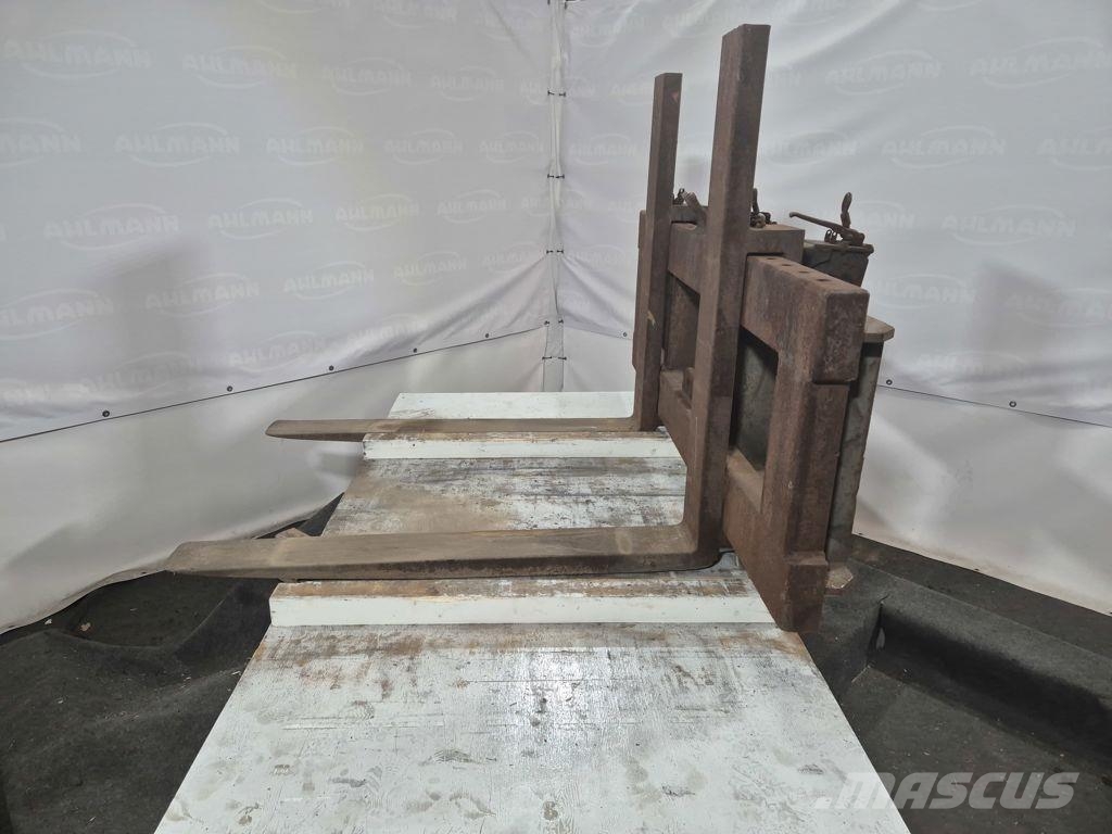 Ahlmann AZ 200 Palletvorkinstalatie Gafler
