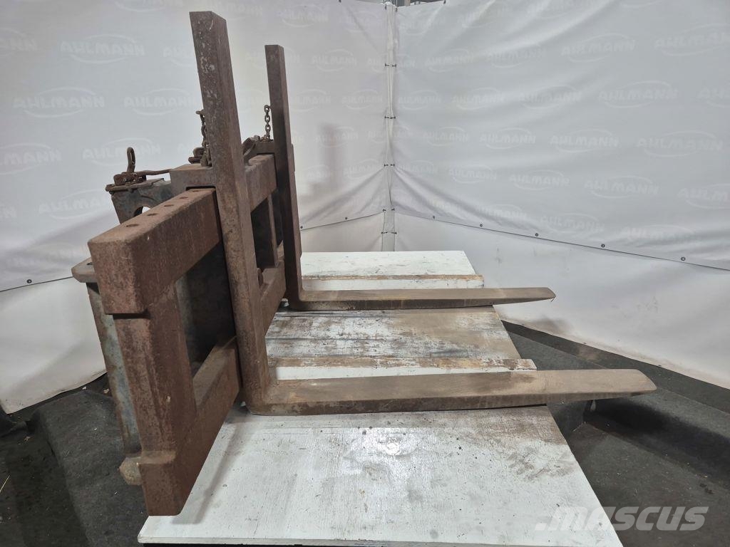 Ahlmann AZ 200 Palletvorkinstalatie Gafler