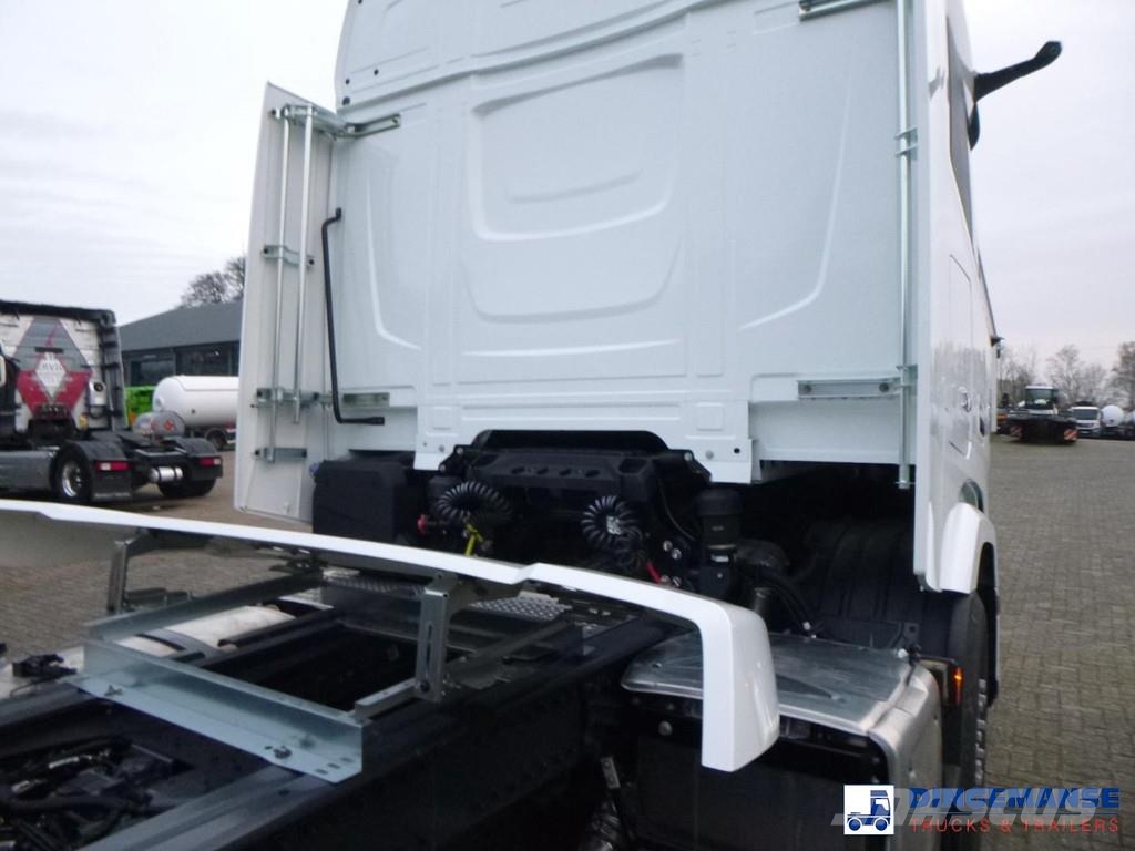 DAF XF 530 6X2 Euro 6 new/unused Çekiciler