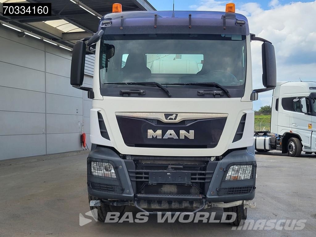 MAN TGS 32.420 TGS 8X4 Schwing 9m3 mixer steelsuspensi Betonvežiai