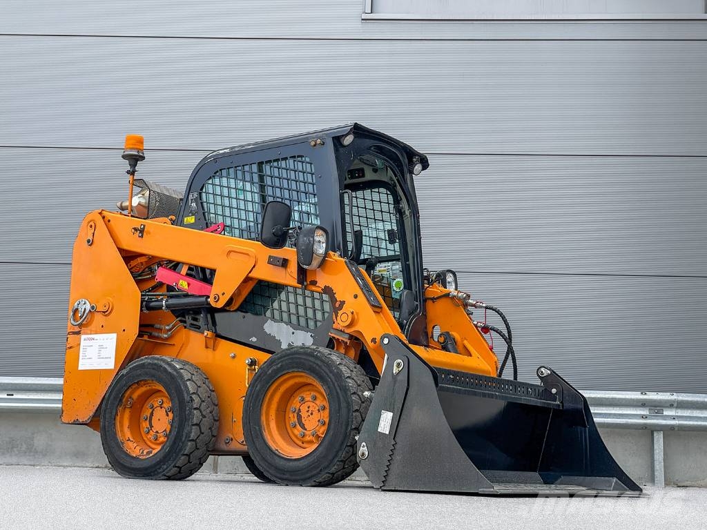 CAT 226D Schrankladers