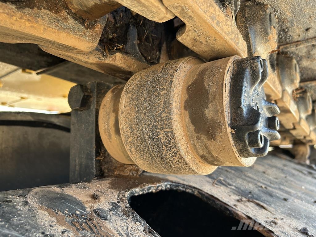 CAT 323-07 Bagri goseničarji