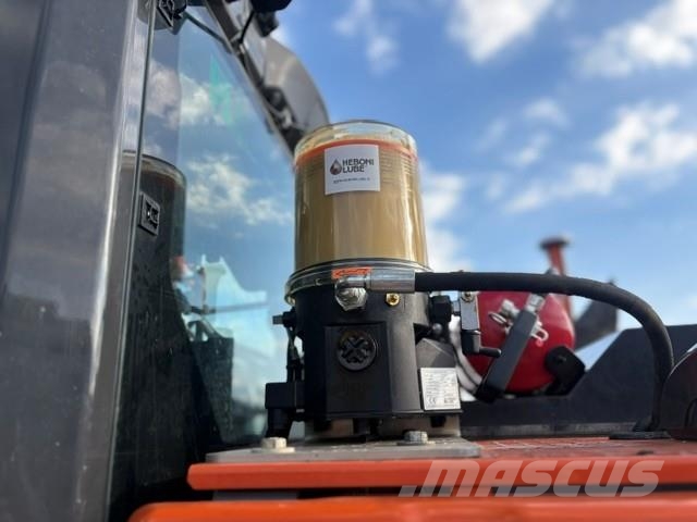 Hitachi ZX135US-7   -STAGE 5- ENGCON+3D LAITTEET Excavadoras sobre orugas