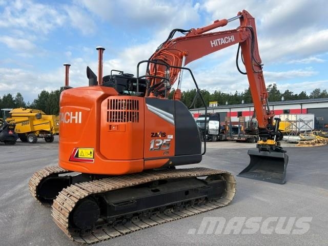 Hitachi ZX135US-7   -STAGE 5- ENGCON+3D LAITTEET Excavadoras sobre orugas
