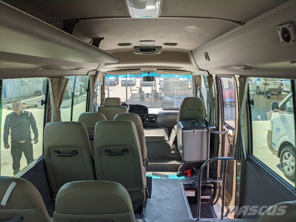 Toyota Coaster Bus Mikroautobusai