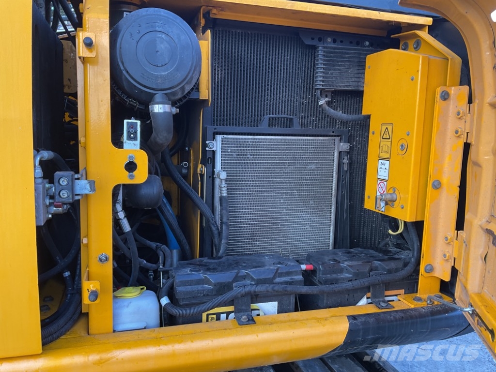 JCB JS145HR 4F Hulladékkezelő gépek