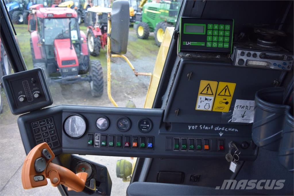 New Holland TC 56 Kombajni