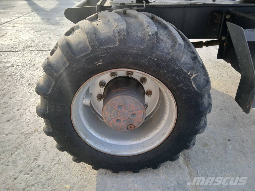 Doosan DX 140 W-5 Pelle sur pneus