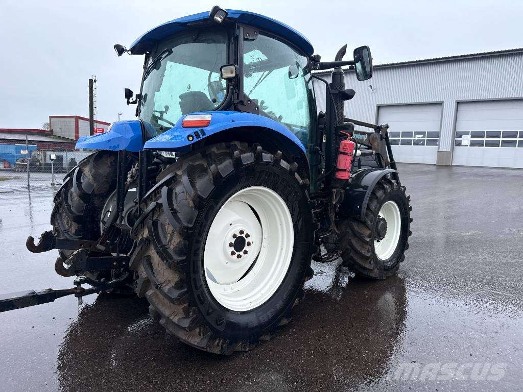 New Holland T 6020 Tractoren