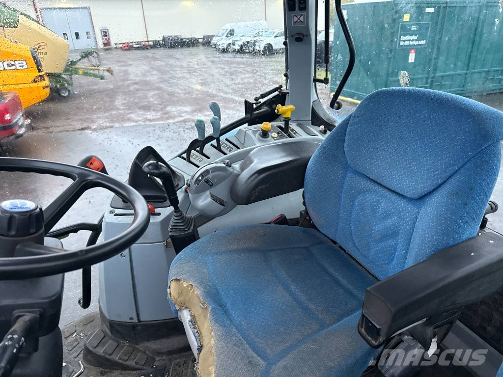 New Holland T 6020 Tractoren