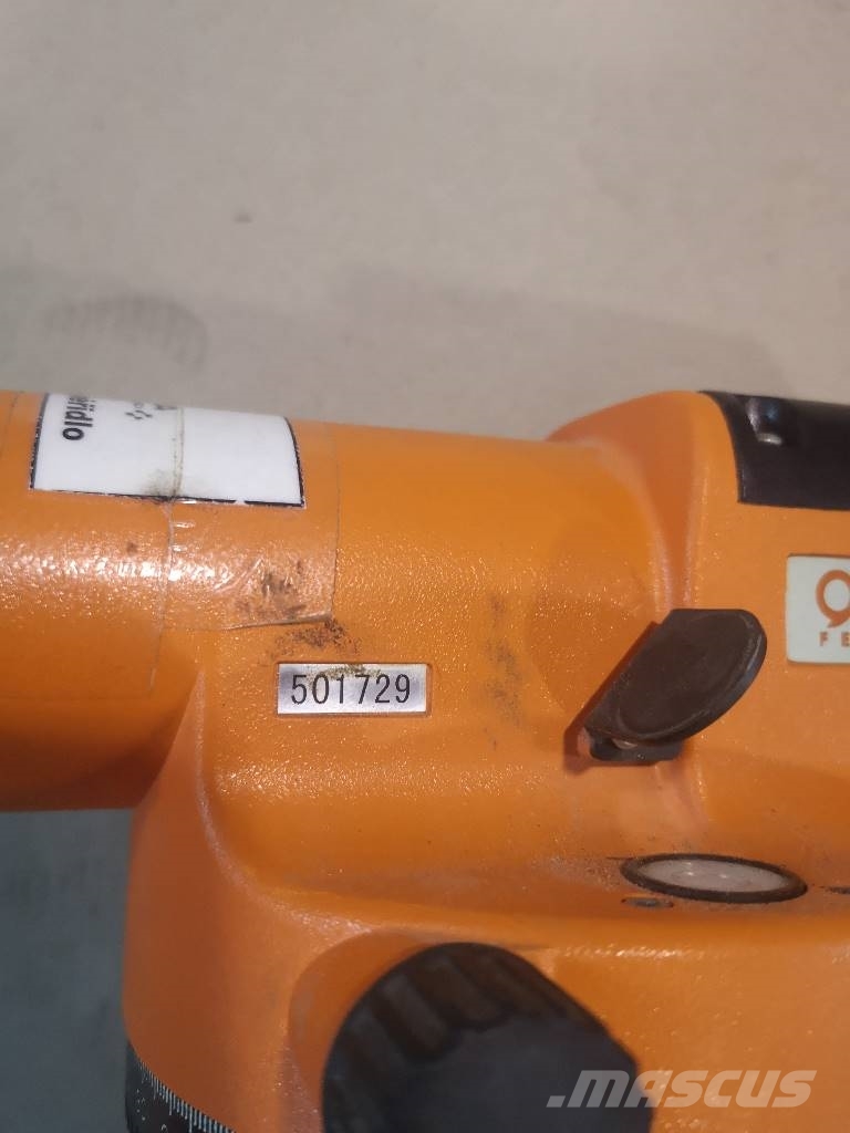 Nivelační přístroj 9808515 C31 Přístroje, měřící a automatizační zařízení