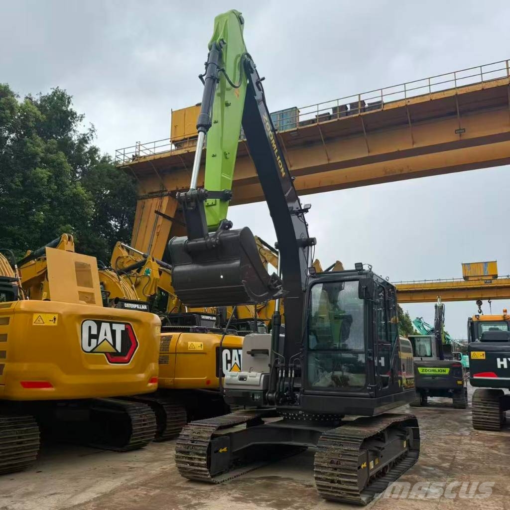 Zoomlion ZE 135 G Гусеничні екскаватори