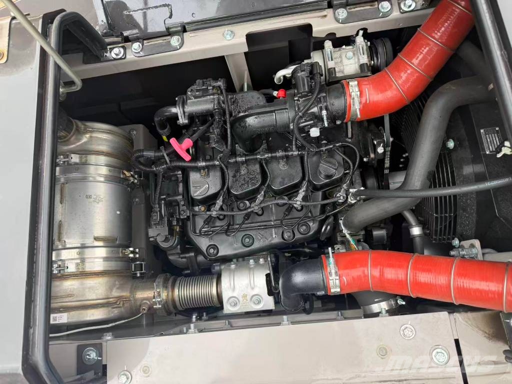Zoomlion ZE 135 G Гусеничні екскаватори