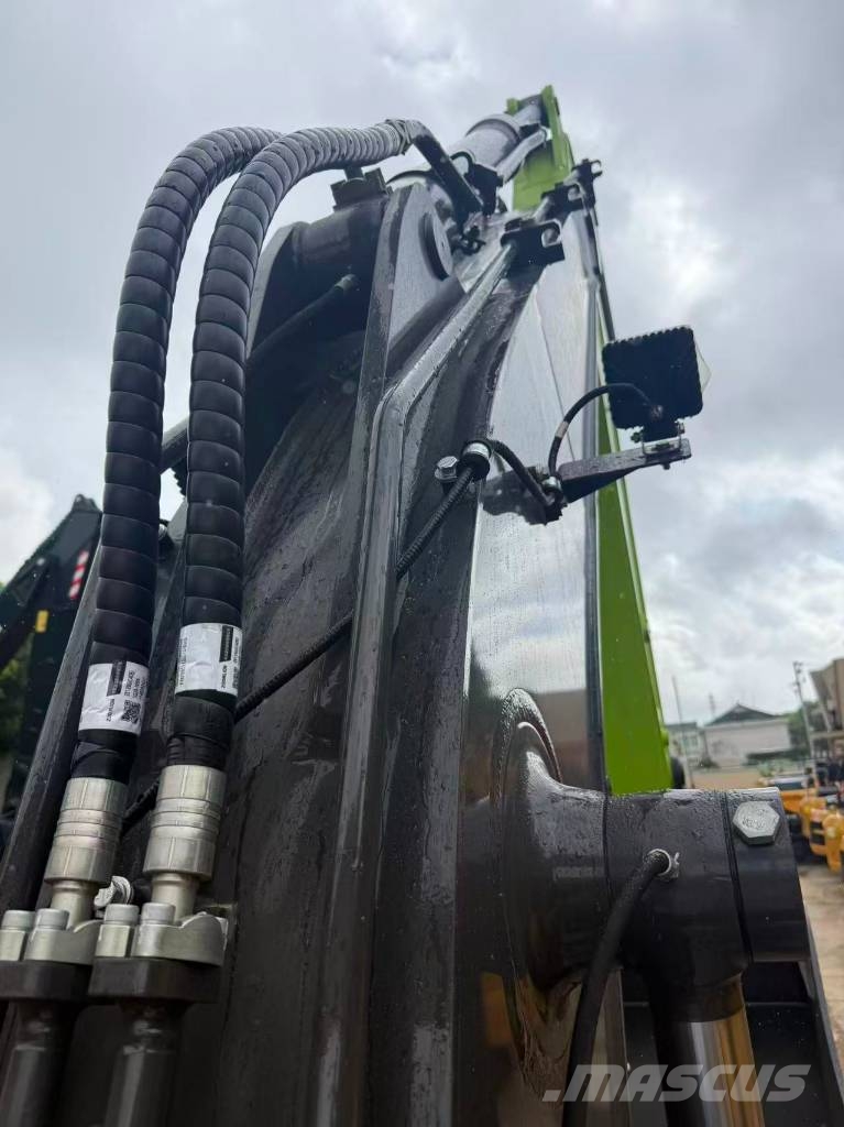 Zoomlion ZE 135 G Гусеничні екскаватори