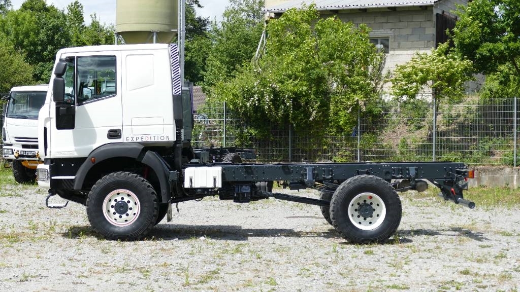 Iveco 100E22 Expedition *Einzelsitze* Klima* Standhei* نصف مقطورات مسطحة / مفصلية الجوانب