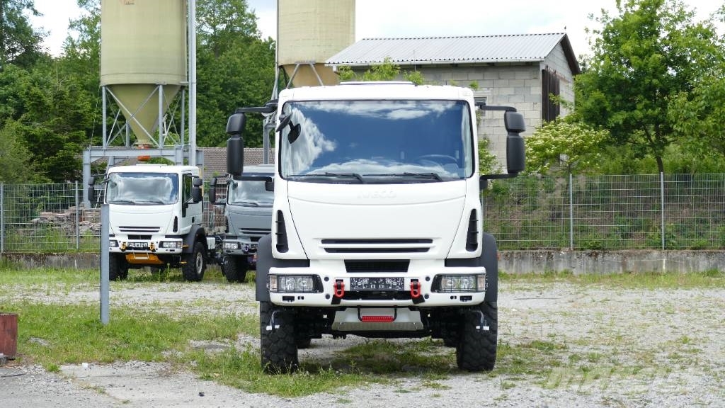Iveco 100E22 Expedition *Einzelsitze* Klima* Standhei* نصف مقطورات مسطحة / مفصلية الجوانب