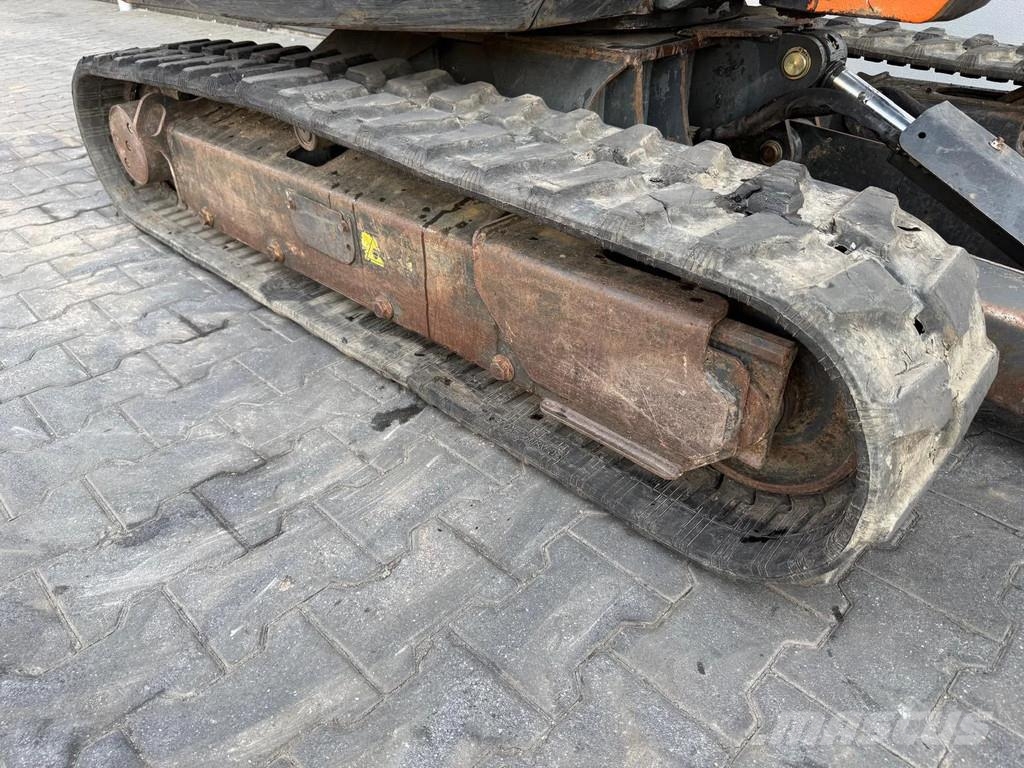Bobcat E32 Mini rýpadla < 7t