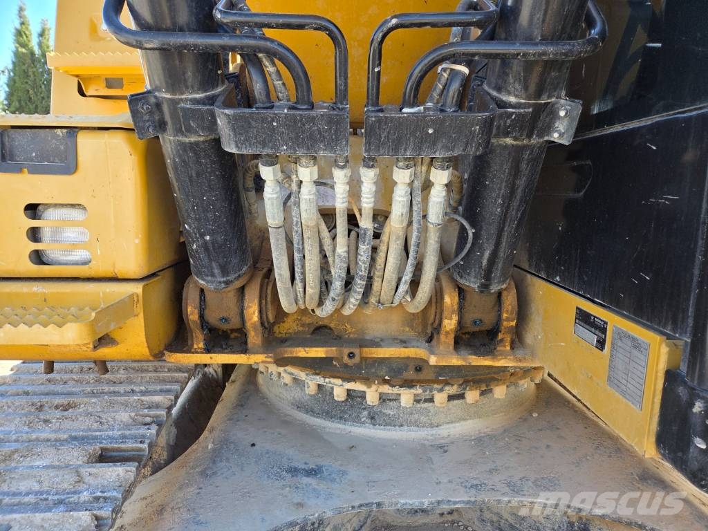 CAT 323 F Excavadoras de cadenas