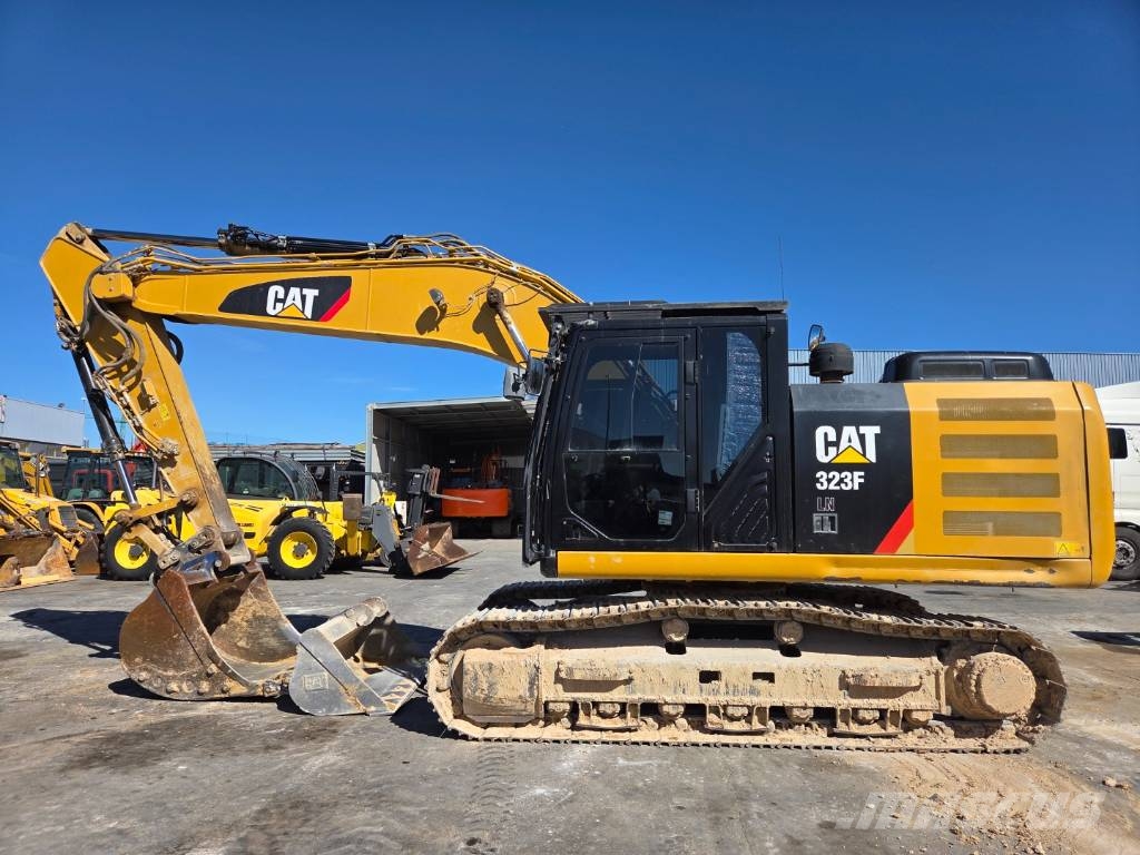 CAT 323 F Excavadoras de cadenas