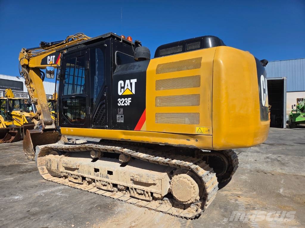 CAT 323 F Excavadoras de cadenas