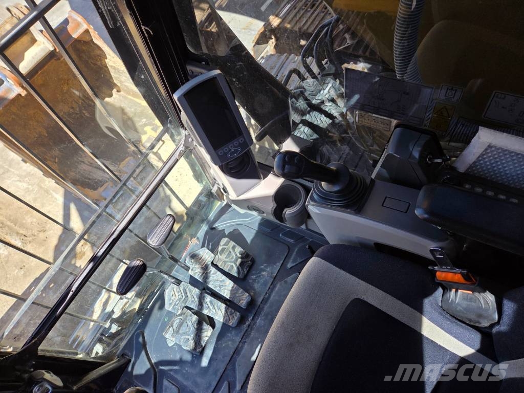 CAT 323 F Excavadoras de cadenas