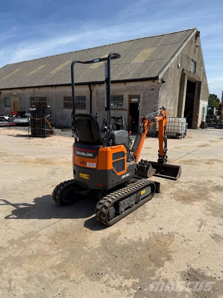 Develon DX 10 Z-7 حفارات صغيرة أقل من 7 طن (حفارات صغيرة)