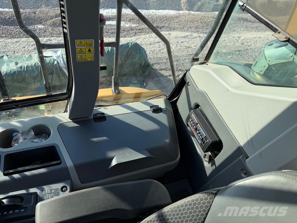 CAT 730 Zglobni demperji