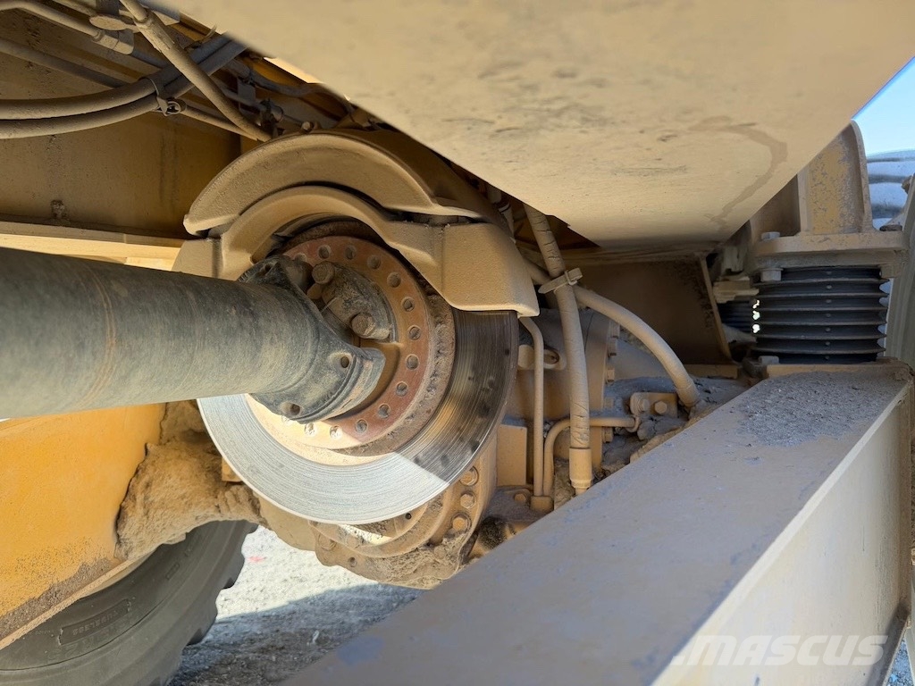 CAT 730 Zglobni demperji