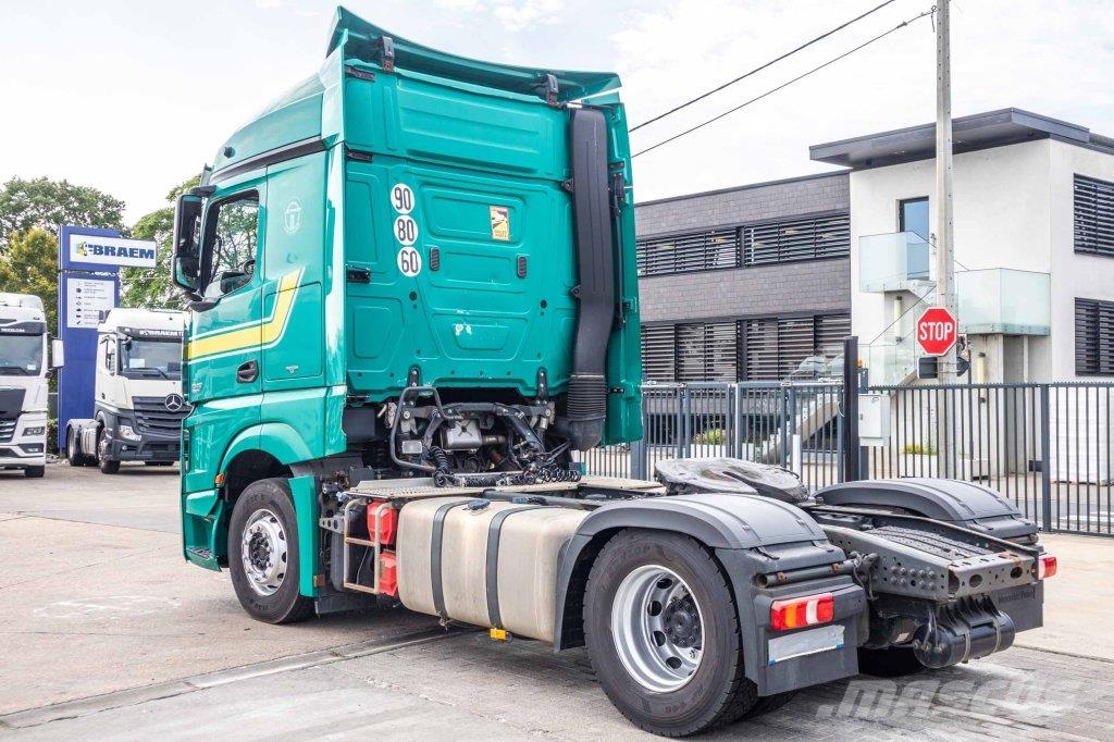 Mercedes-Benz ACTROS 1845 LS+E5 Sadulveokid