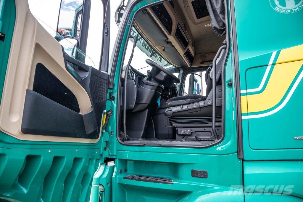 Mercedes-Benz ACTROS 1845 LS+E5 Sadulveokid