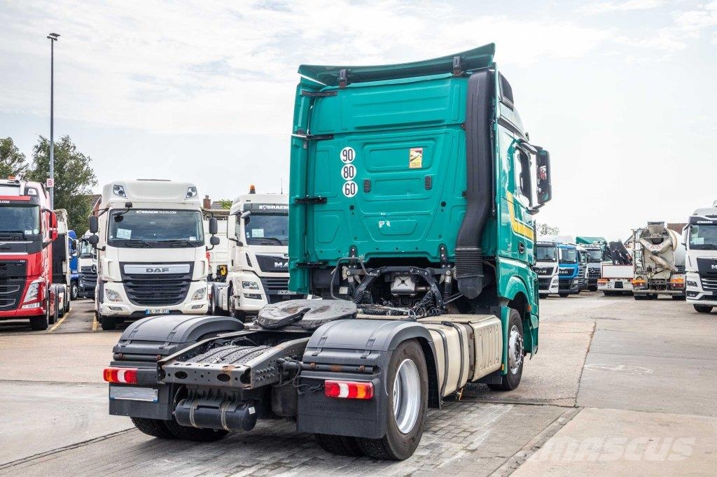 Mercedes-Benz ACTROS 1845 LS+E5 Sadulveokid