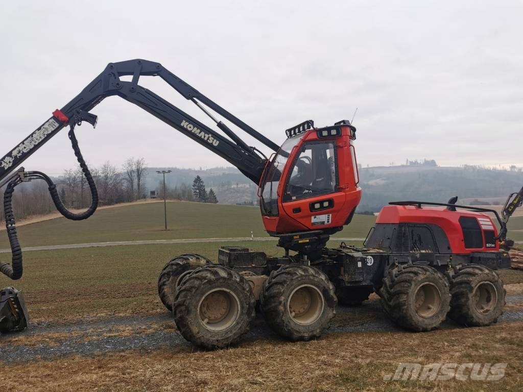Komatsu 931 XC 원목 하베스터