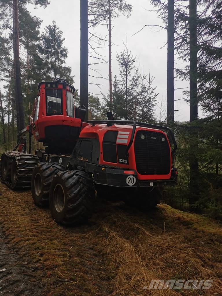 Komatsu 931 XC 원목 하베스터