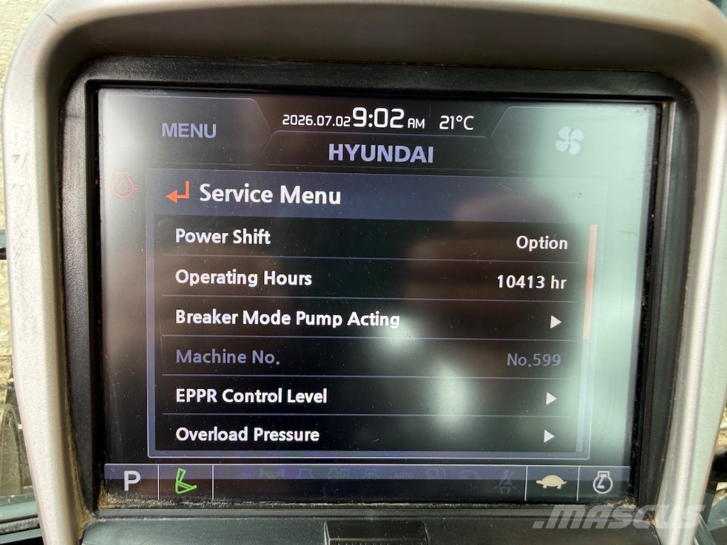 Hyundai HX 220 L - HX220L - HX 220 حفارات زحافة