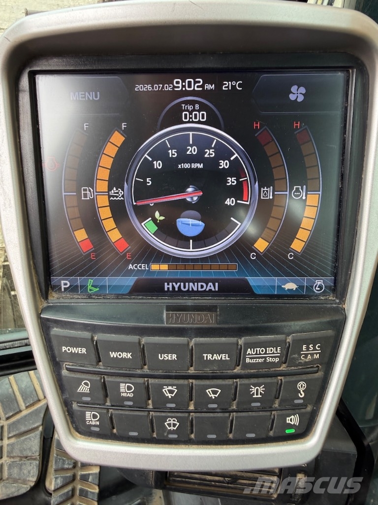 Hyundai HX 220 L - HX220L - HX 220 حفارات زحافة