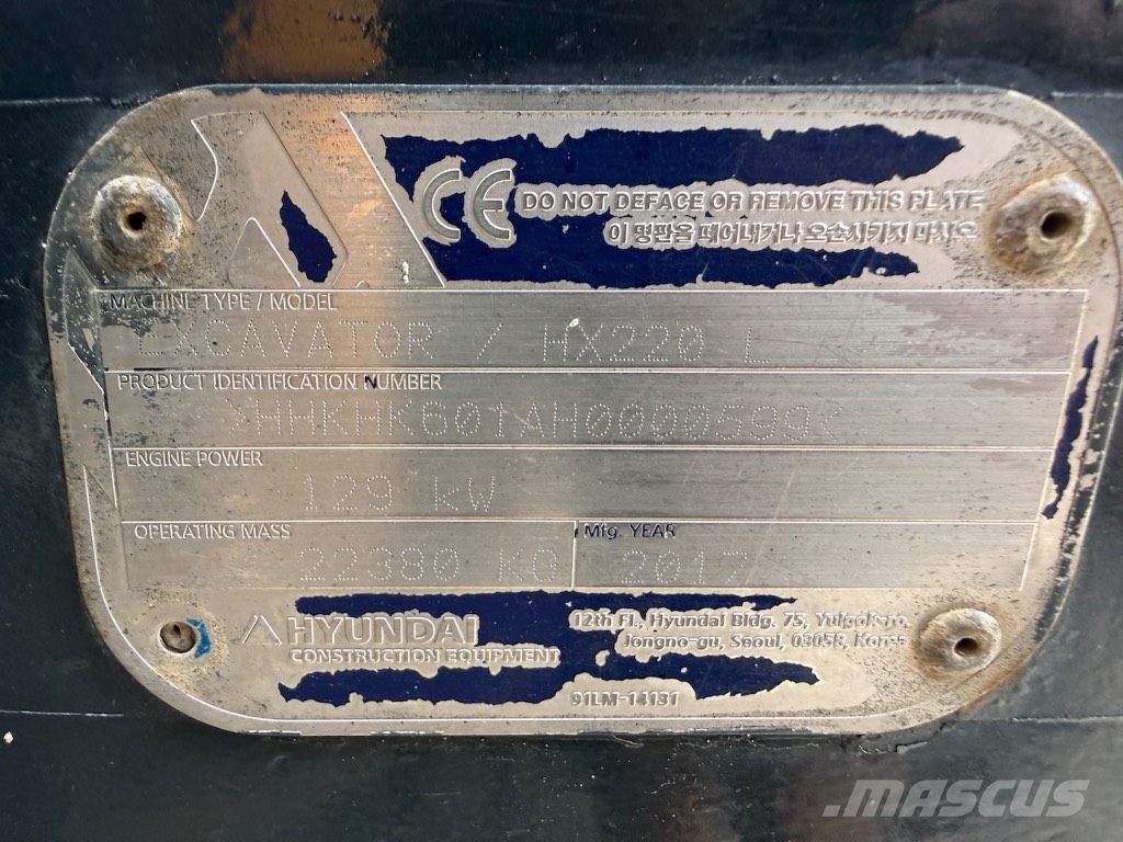 Hyundai HX 220 L - HX220L - HX 220 حفارات زحافة