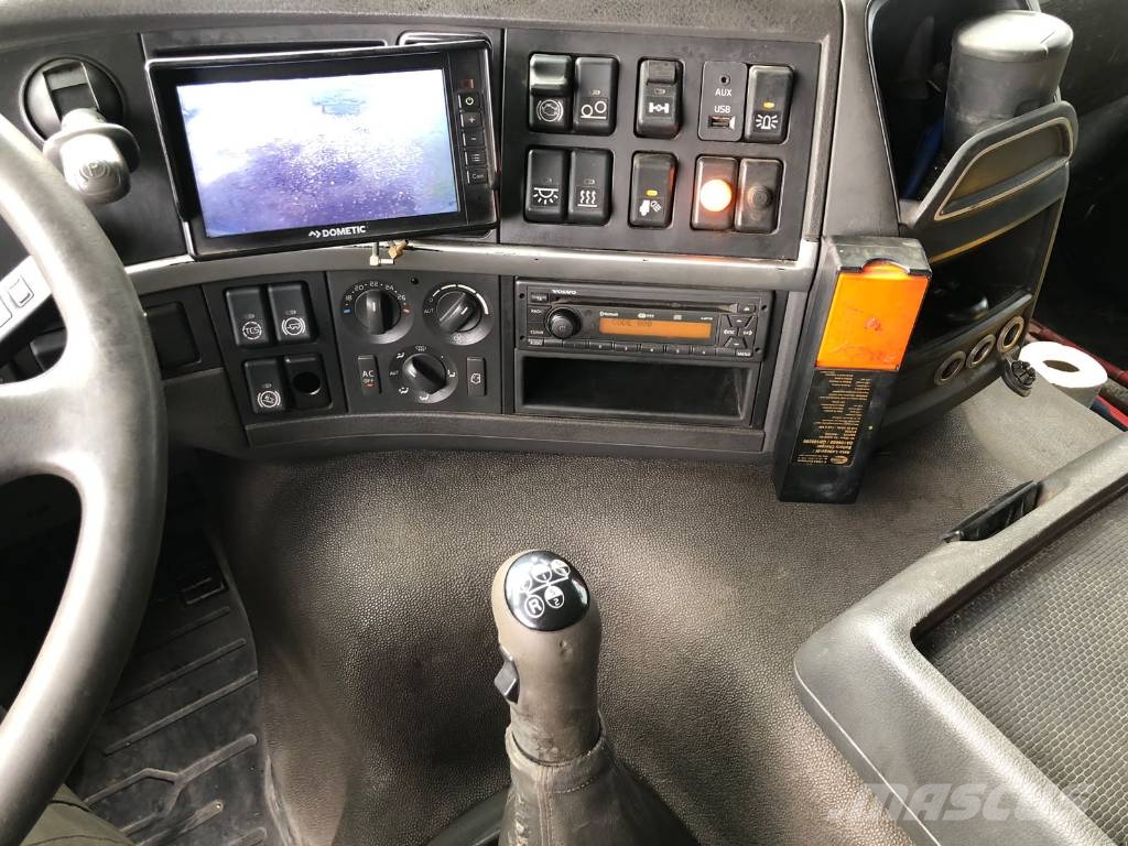 Volvo FMX 410 + CRANE + REMOTE + HOOK Kranwagen