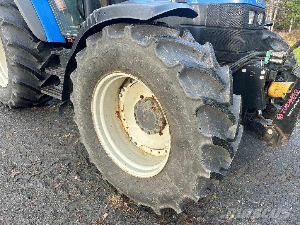 New Holland TS 115 الجرارات