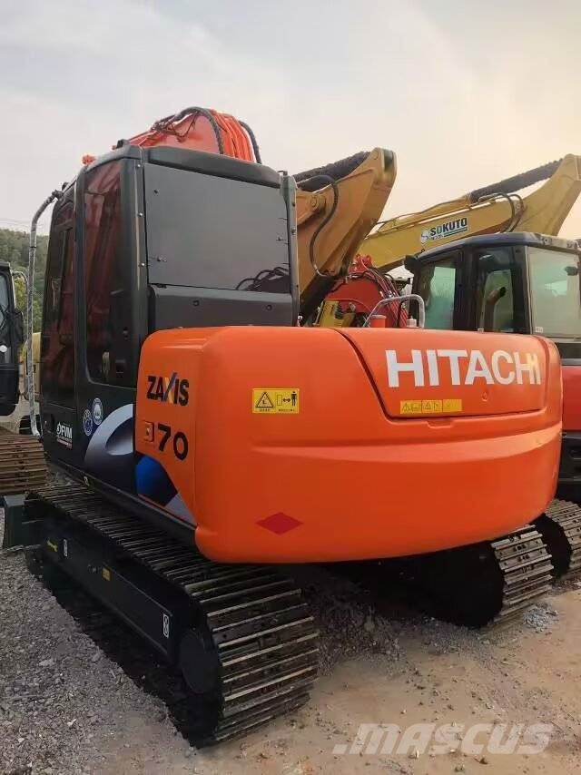  日立 70 Mini excavators < 7t (Mini diggers)
