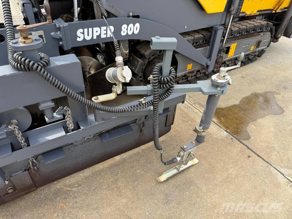 Vögele Super 800 Asfalta klājēji