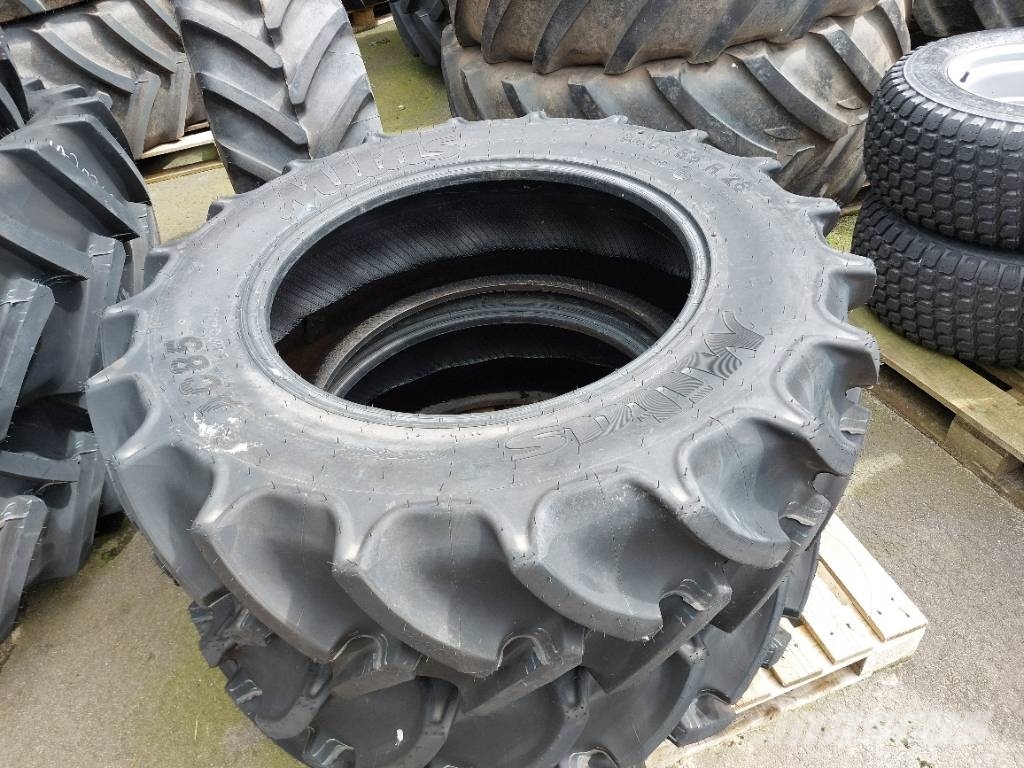 Mitas 340/85R28 الإطارات والعجلات والحافات