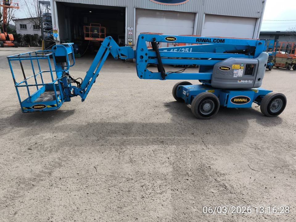 Genie Z 45/25 J DC رافعات سلة مفصلية