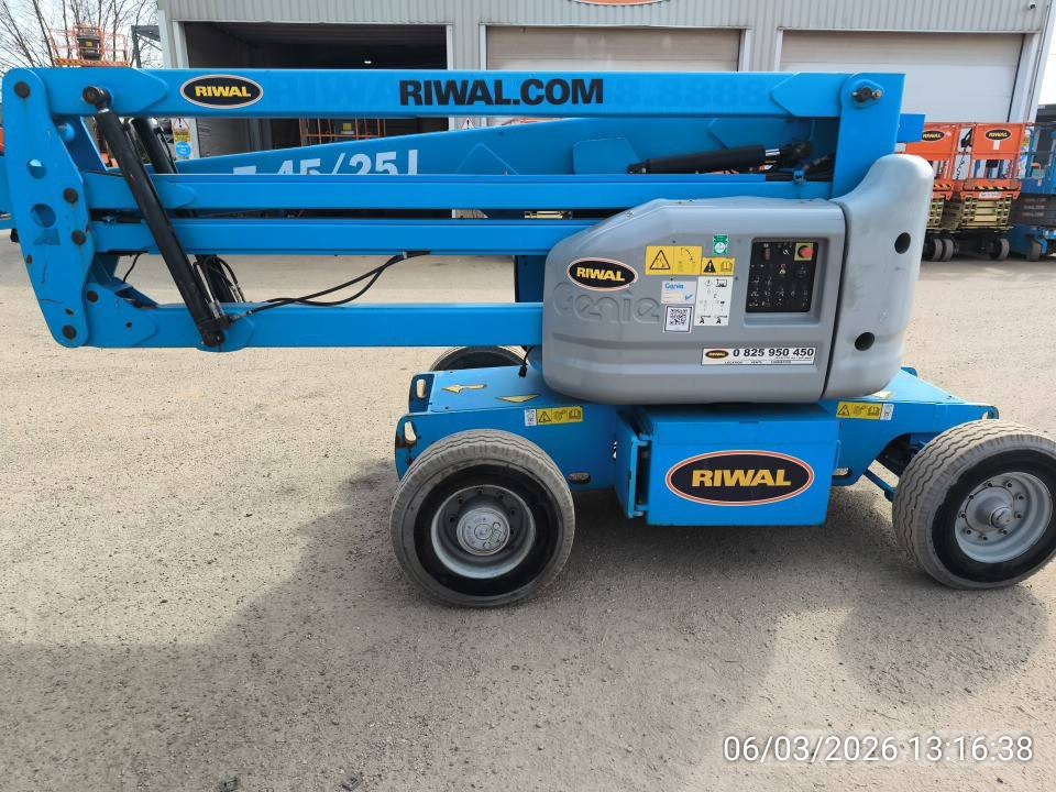 Genie Z 45/25 J DC رافعات سلة مفصلية