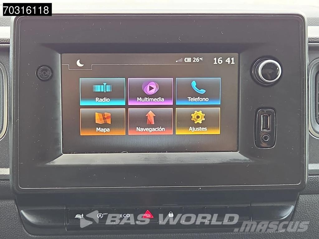 Renault Master 145PK Furgón Caja Cerrada – LED - Navegació Άλλα Vans