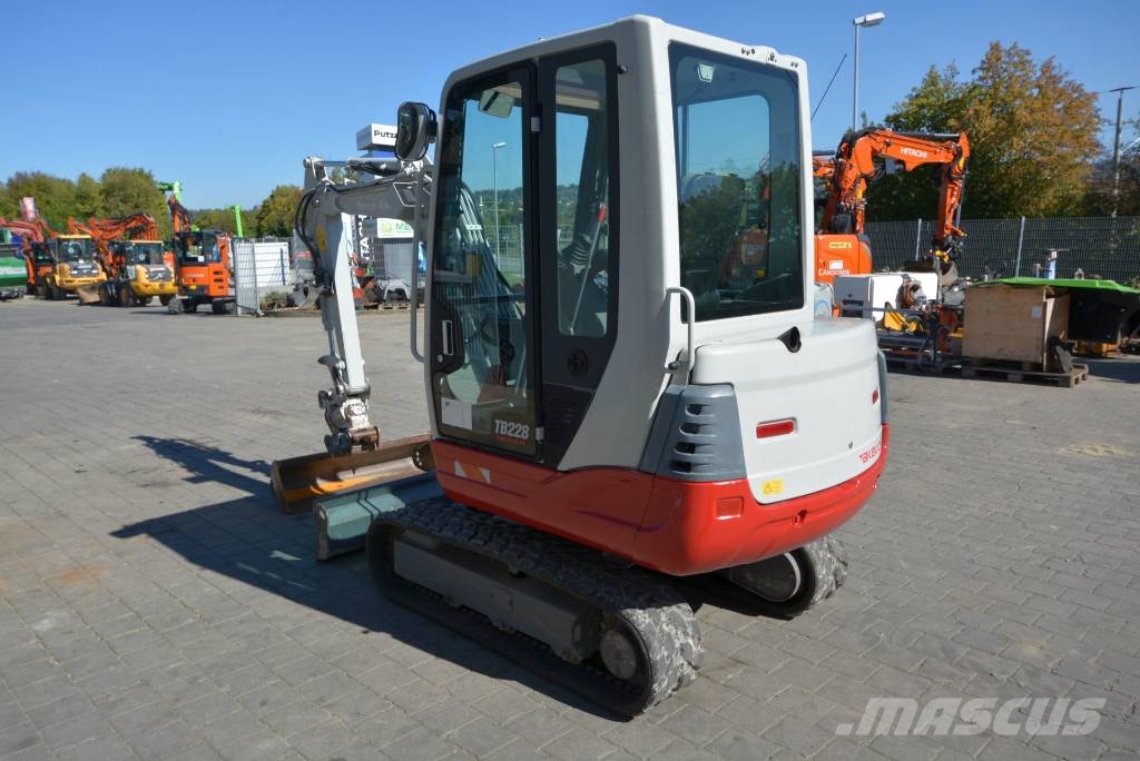Takeuchi TB 228 Minibagger < 7t